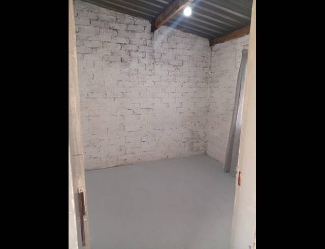 1 BEDROOM PROPERTY TO RENT IN ZONKIZIZWE